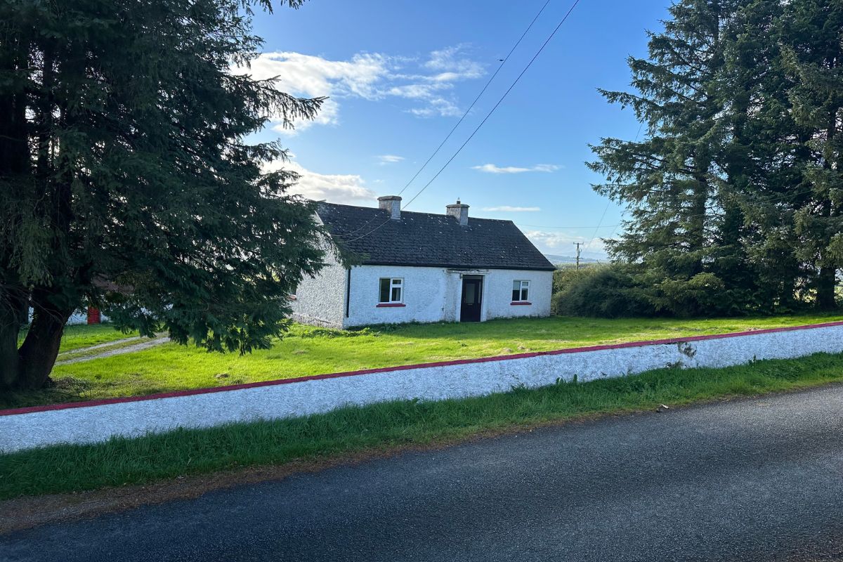 Cottage on Scenic site Legga Moyne Co Longford N39V6W3